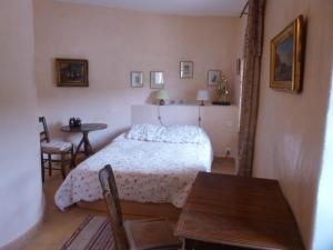 Villas Grande maison dans village medieval : photos des chambres