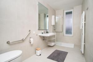 La Villa du Lac - Appartements de vacances - Les pieds dans l-eau : photos des chambres