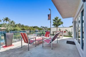 Cozy Unit wMini-Golf Balcony