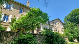 Maisons de vacances Gite Artea parc arbore 2,5 ha animaux acceptes 2 a 6 personnes 20mn des thermes de Vittel et Contrexeville : photos des chambres
