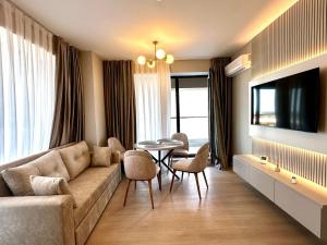 Perla Mamaia Sea View Apartment near the Beach