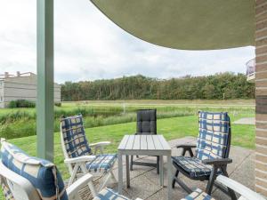 Apartment in Julianadorp near the Beach