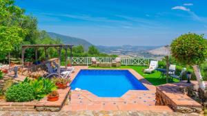 Casa La Buhardilla del Gastor by Ruralidays