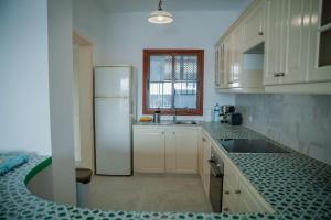 Refurbished First Line Reformado la Primera Linea del Maar