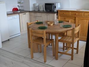 Appartement lumineux 3 pièces 8 pers, proche des pistes avec cuisine équipée - FR-1-262-73