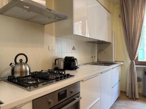 App 2 bedr 2 bathr 5" from ARENA 2" from PIAZZA DELLE ERBE