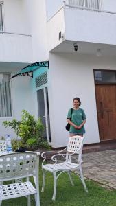 Annes Airport Transit Villa & Hotel