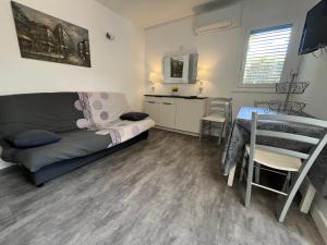 Appartements MORIANI PLAGE - 3 pieces climatise 4 a 6 couchages D1 : photos des chambres