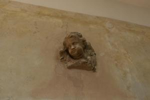 Domus Picta Roomy Apartment