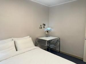 Entire house, 4 minutes to Samsung or Gangnam-gu Office subway station, suitable for plastic surgery visits, business trips, families, 2 rooms, 2 queen beds