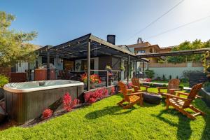 Braemar Bungalow - Bay & Beach Bliss Backyard Spa & Family Fun