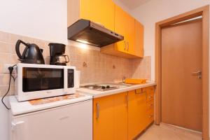 Appartement Vrancić Mit Terrasse