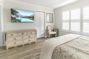 Isla del Sol Condos for Rent