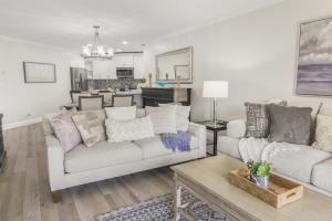 Isla del Sol Condos for Rent