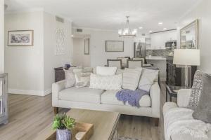 Isla del Sol Condos for Rent