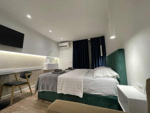 Le petite Central Studio Apartments