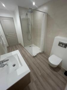 Hotels L'Aiglon Bylitis : Chambre Triple Supérieure