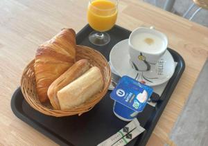 Hotels Hotel Le Carnon : photos des chambres