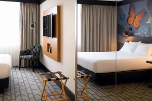 Standard Room room in Holiday Inn Salisbury - Stonehenge an IHG Hotel