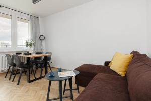 Family Apartment near Old Town by Noclegi Renters