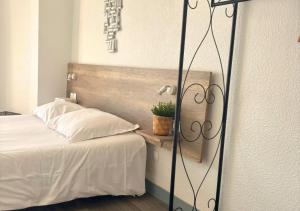 Hotels Hotel Le Carnon : photos des chambres