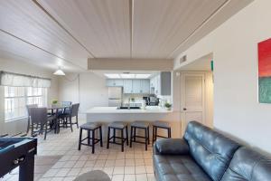 Fiesta Sol Condominiums 212