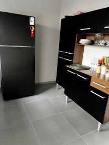 Casa 2 quartos e garagem privativa 11min da cop 30