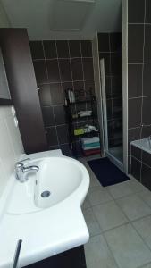 Sejours chez l'habitant Croix Georgette chambre d-hote : photos des chambres