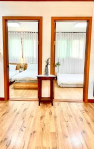 Yeonnam Forest Road Stay - OPEN Hongdae,Shinchon#짐보관#올리브영#광화문#종로#강남#케더헌명소