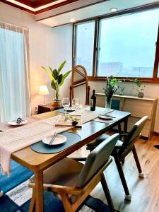 Yeonnam Forest Road Stay - OPEN Hongdae,Shinchon#짐보관#올리브영#광화문#종로#강남#케더헌명소