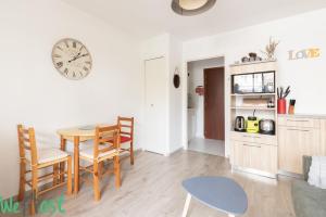 Bouchardat - near sea - 2p