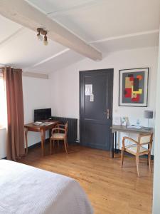 B&B / Chambres d'hotes chambre Medoc du Logis du Parc : photos des chambres