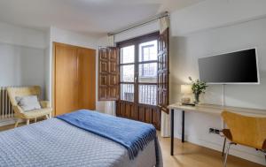 Mayor 71- El Hostalito