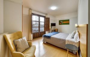 Mayor 71- El Hostalito