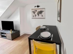 Charmant studio - vue parc- proche transports