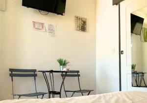 Hotels Hotel Le Carnon : photos des chambres