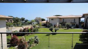 La corse les pieds dans leau