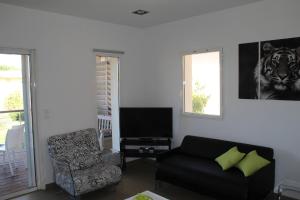 La corse les pieds dans leau