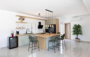 Lovely Home In Krivodol 
