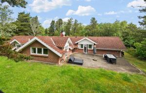 4 Bedroom Pet Friendly Home In Blåvand