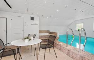 4 Bedroom Pet Friendly Home In BlÄvand