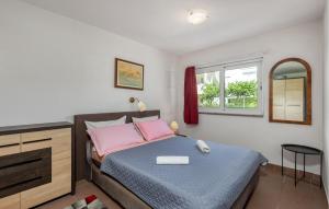 Amazing Apartment In Barbat Na Rabu 