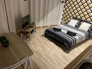 Studio 23m2 5mn gare 3 couchages