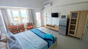Thiantong seaview beachfront seaside condo 30m to Jomtien beach