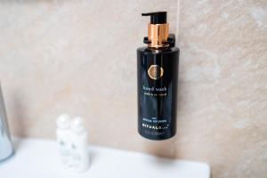 Penthouse Deosebit Frontal la Mare, pe Faleza din Eforie Nord - Situat la etajul 4 în locația Amaris Aparthotel