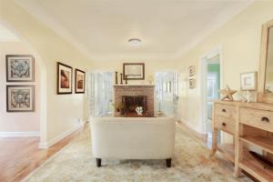 Casa Paradiso - A Sun Drenched Escape with Poolside Cabana Charm