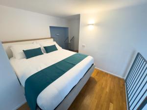 Design apartment a 2-minute walk from Maciachini metro station