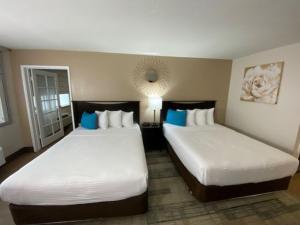 Suite with One Bathroom room in Stanford Inn & Suites Anaheim