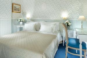 Camera Matrimoniale/Doppia con Letti Singoli con Balcone