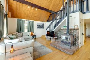 6 Mi to Arizona Snowbowl Forest-View Sanctuary!